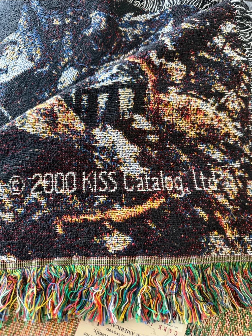 Kiss new tags